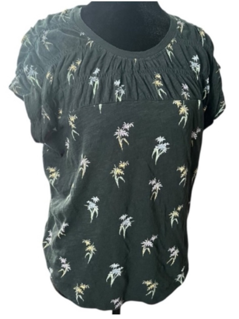 Pilcro Short Sleeve Tee XS Black Multi-color Palm Tree Print